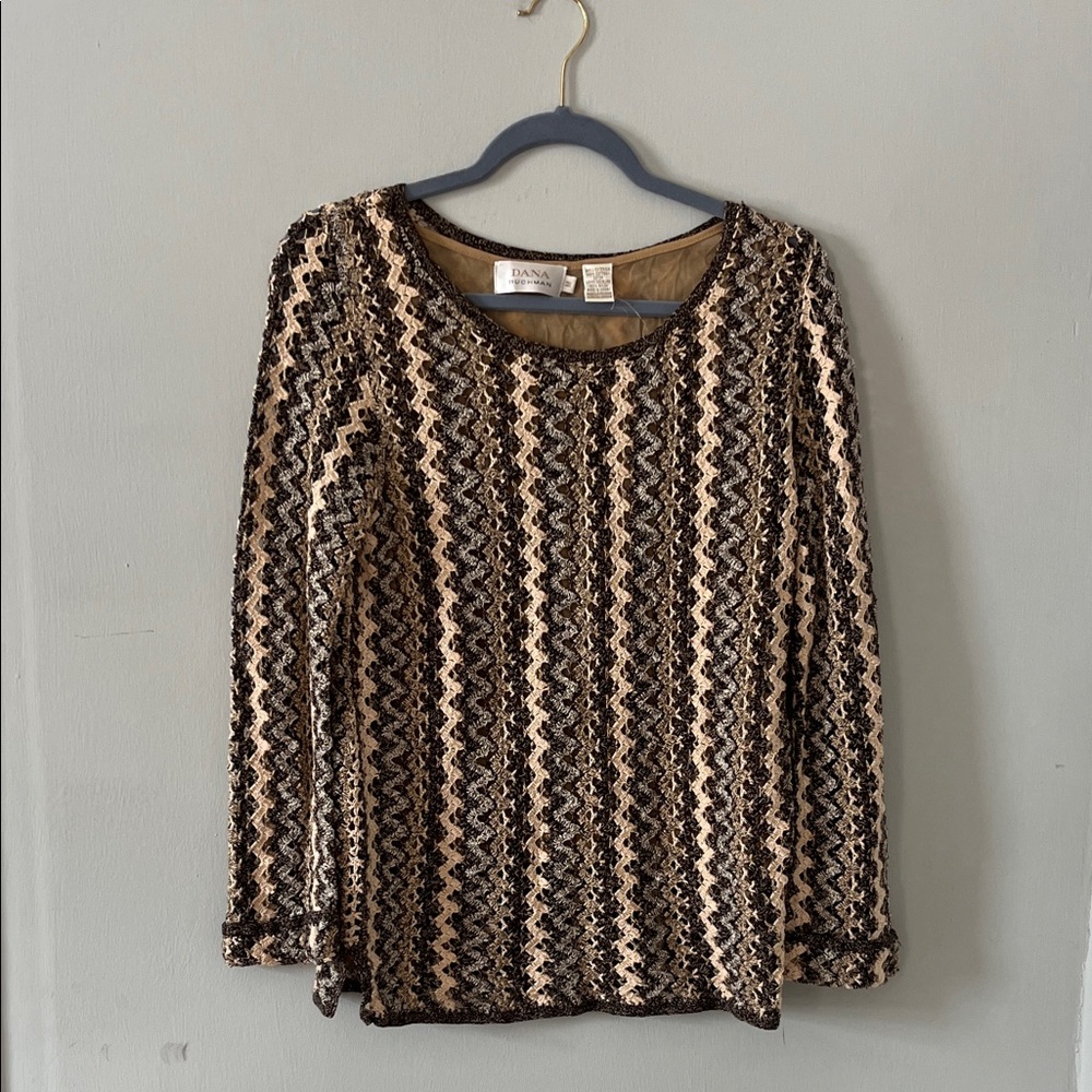 Dana Buchman‎ long sleeved open knit sweater in brown and cream.
